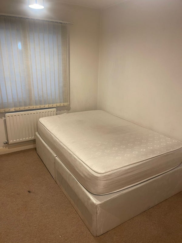 Room Ellesmere Street in Manchester