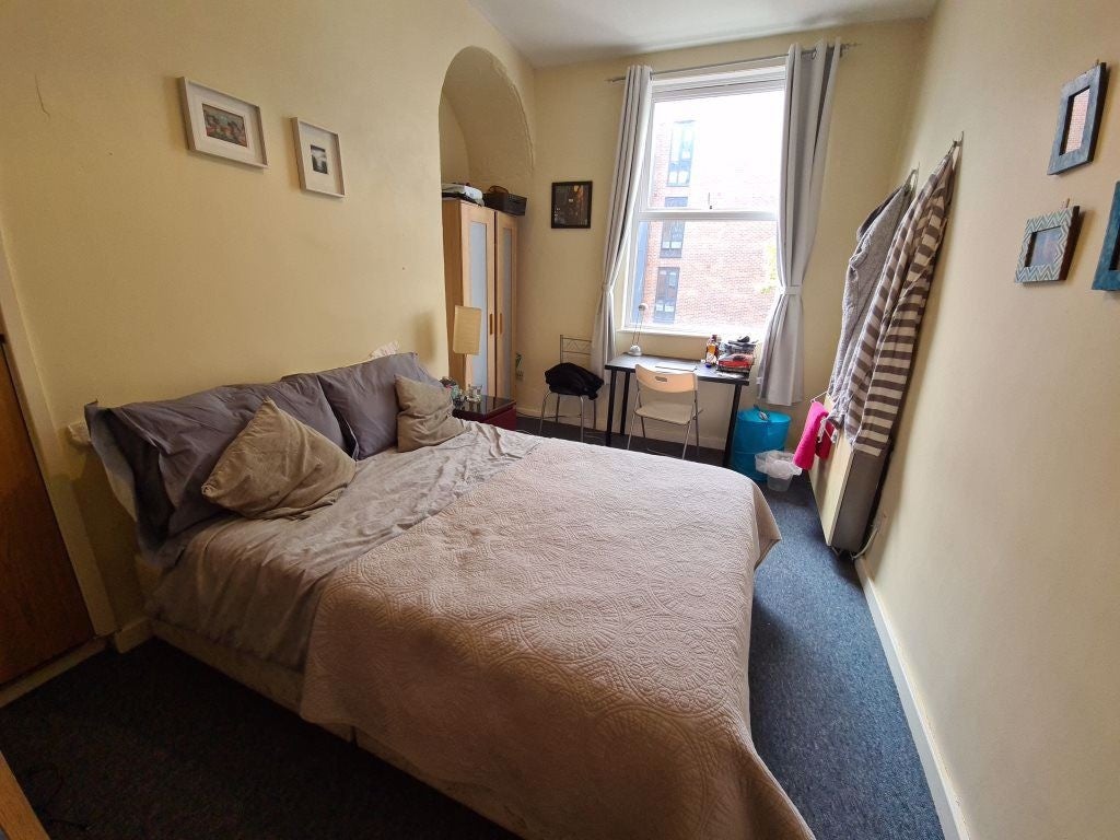 Flat Moorland Avenue in Leeds
