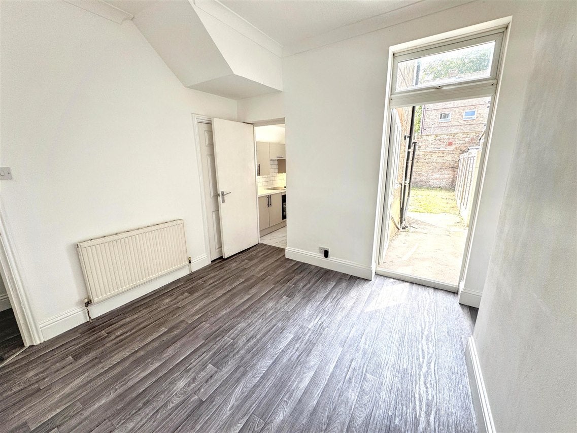 House Poulett Road in Greater London