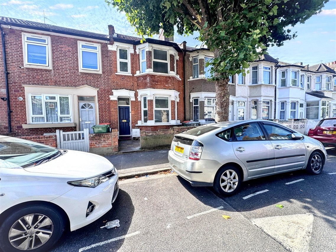 House Poulett Road in Greater London