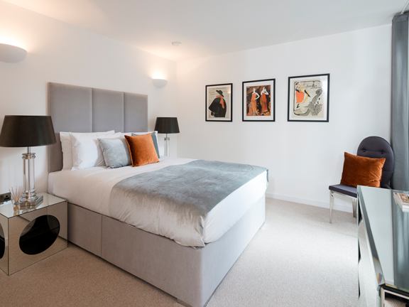 Room Newington Green Road in Greater London