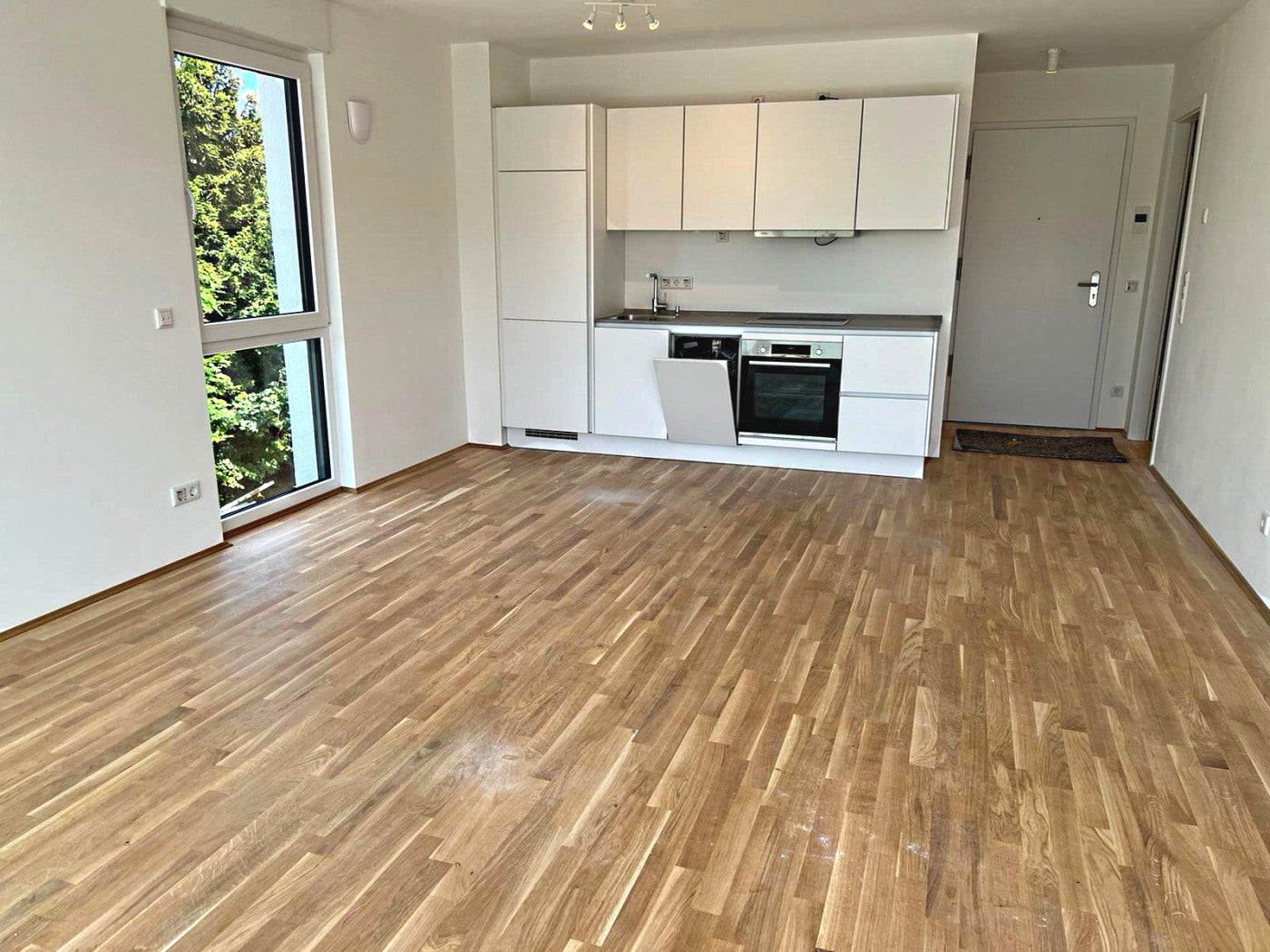 Wohnung Vogelsanger Weg in Düsseldorf