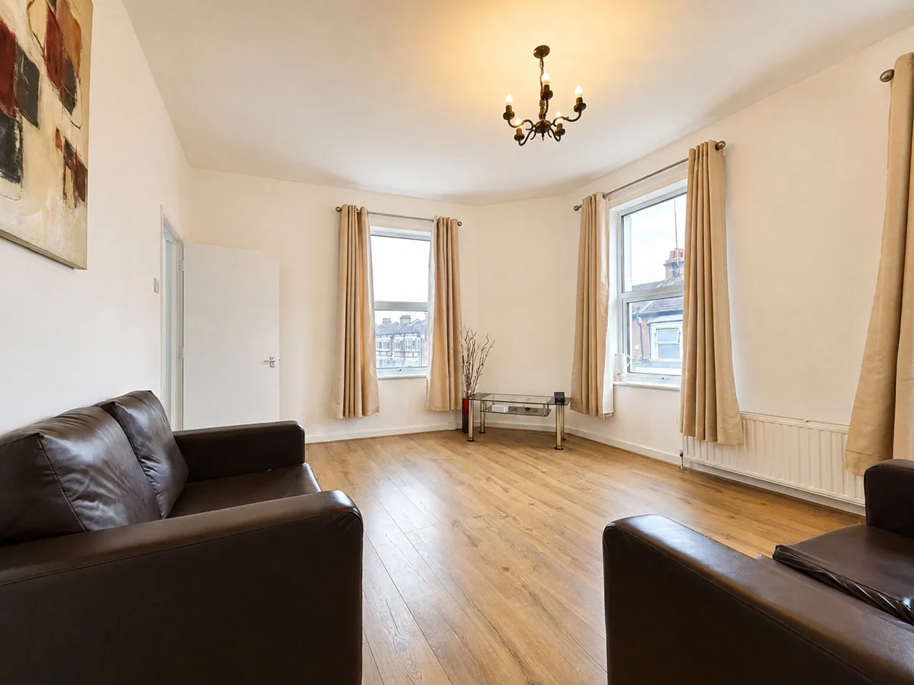 Flat Amity Road in Greater London