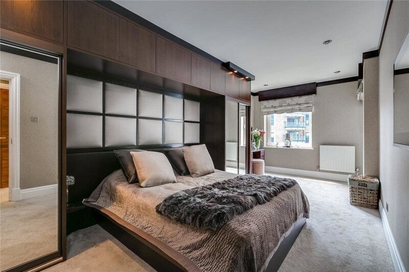 Flat West Cromwell Road in Greater London
