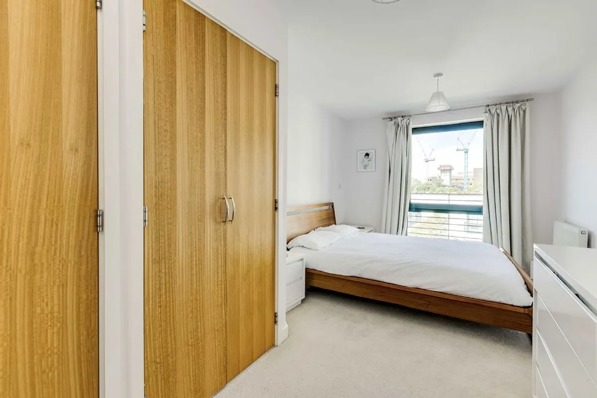 Flat Uxbridge Road in Greater London