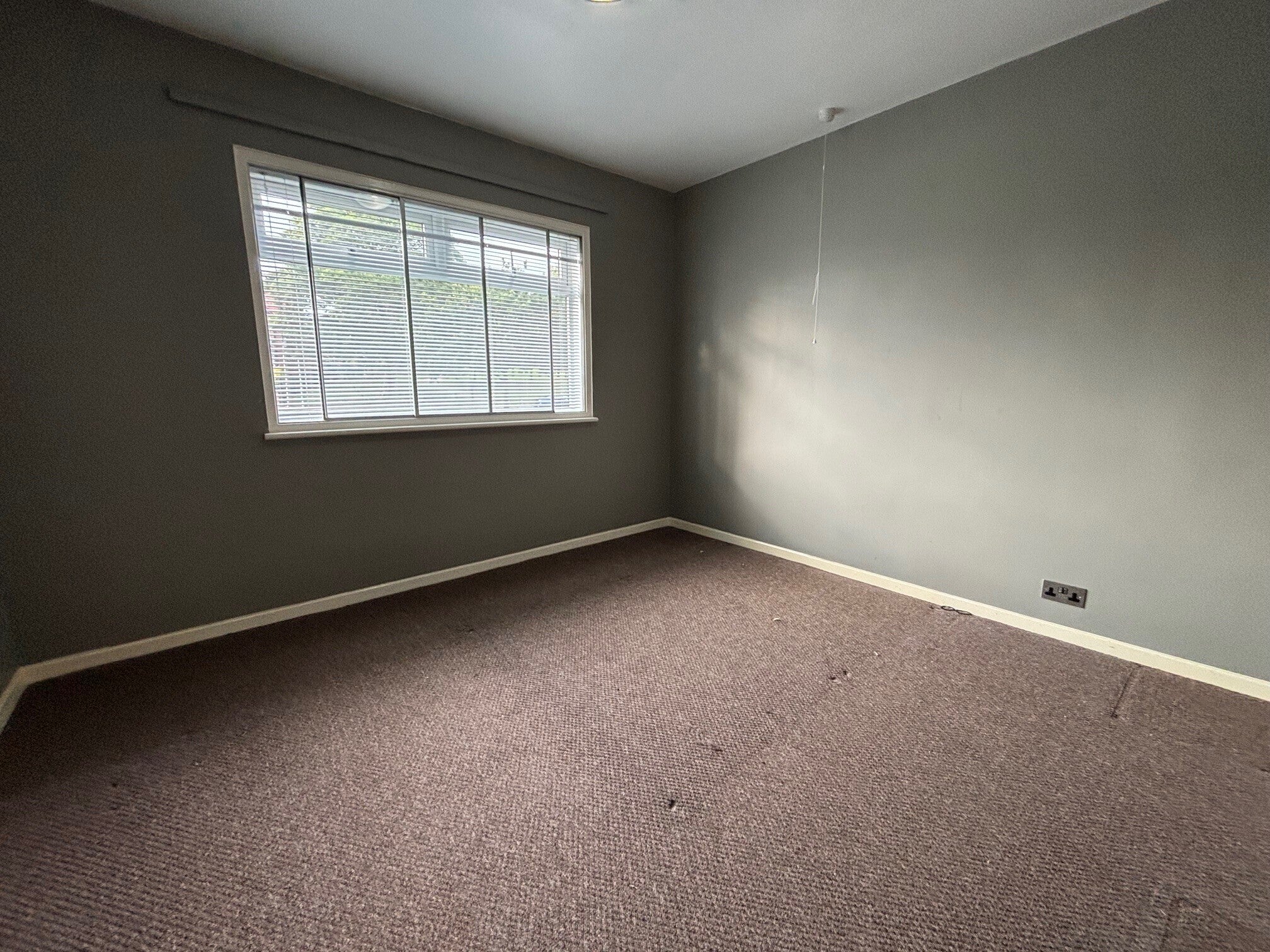 Flat Fakenham Croft in Birmingham
