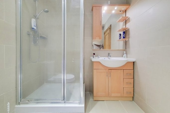 Flat Ashburn Gardens in Greater London