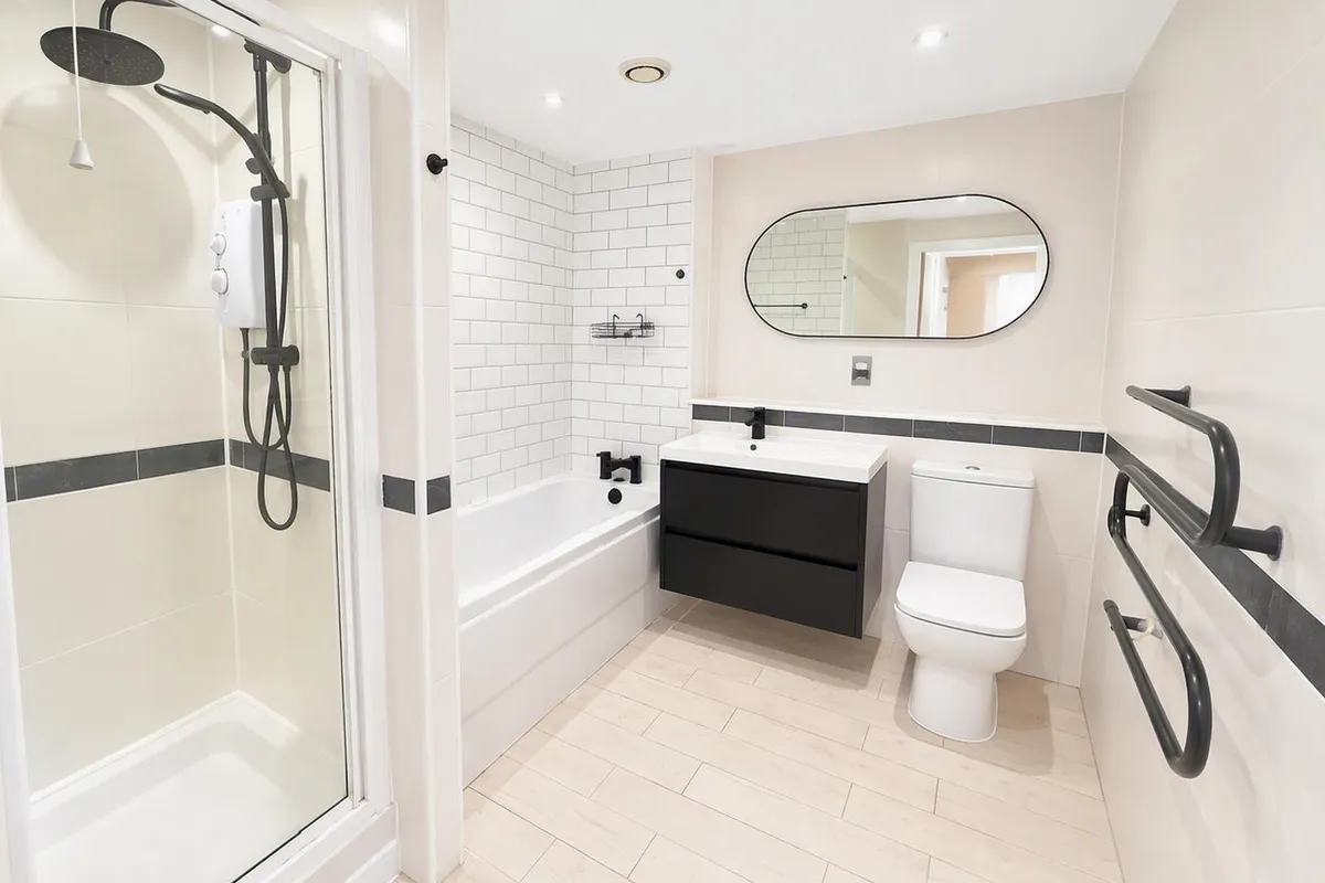 Flat Ffordd Radcliffe in Cardiff