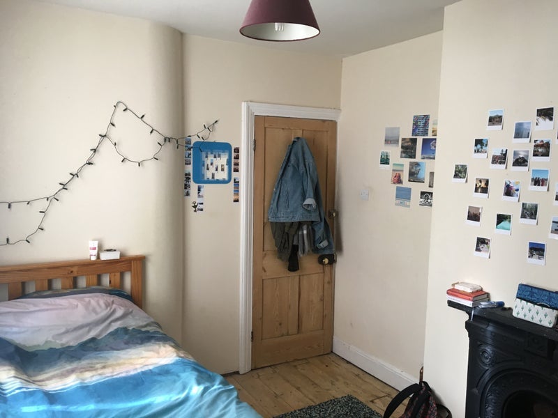 Room Balmain Street in Bristol