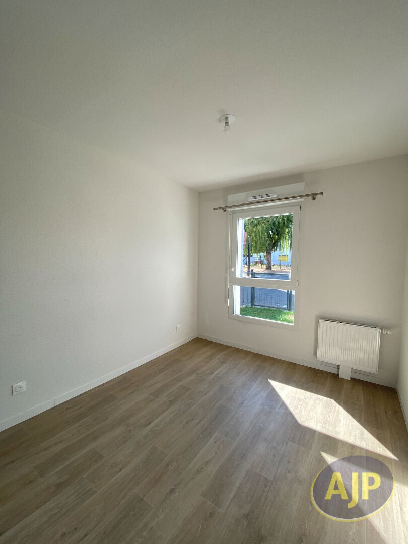 Flat Route d'Ardentes in Sainte-Fauste