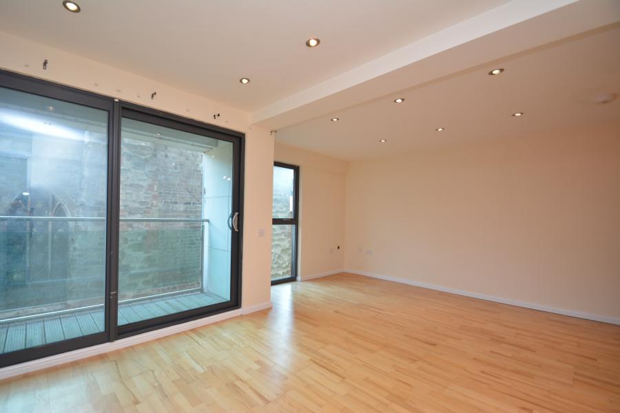 Flat Wall Street in Hereford