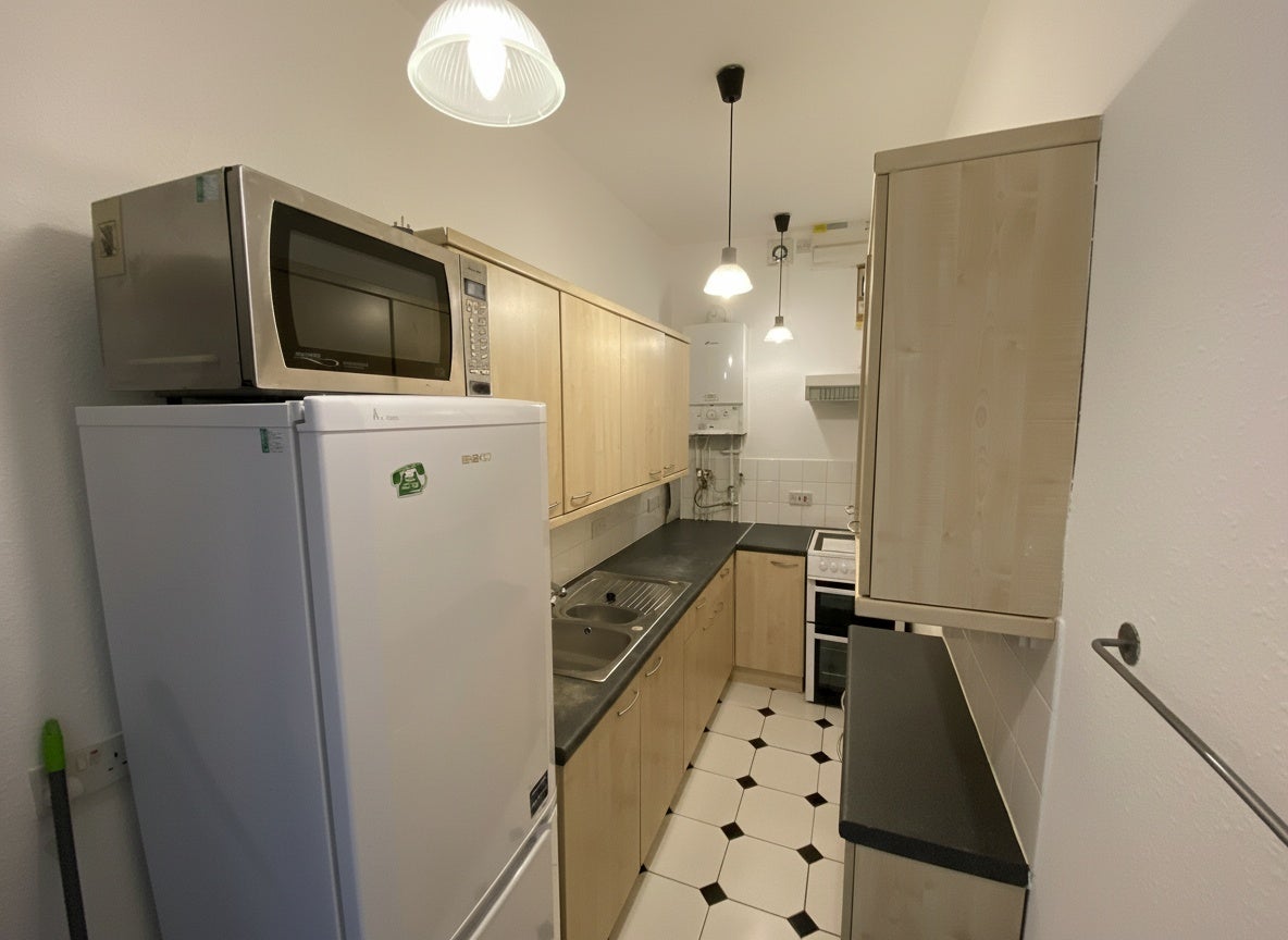 Flat Reservoir Retreat in Birmingham