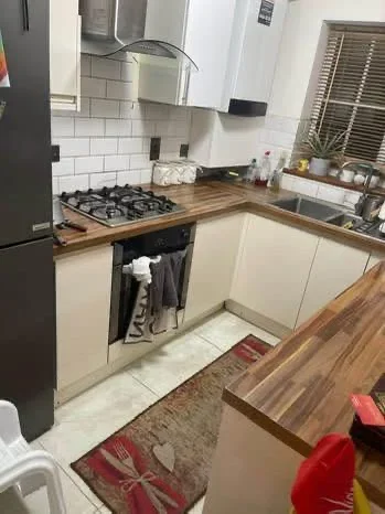 Room Lavender Place in Greater London