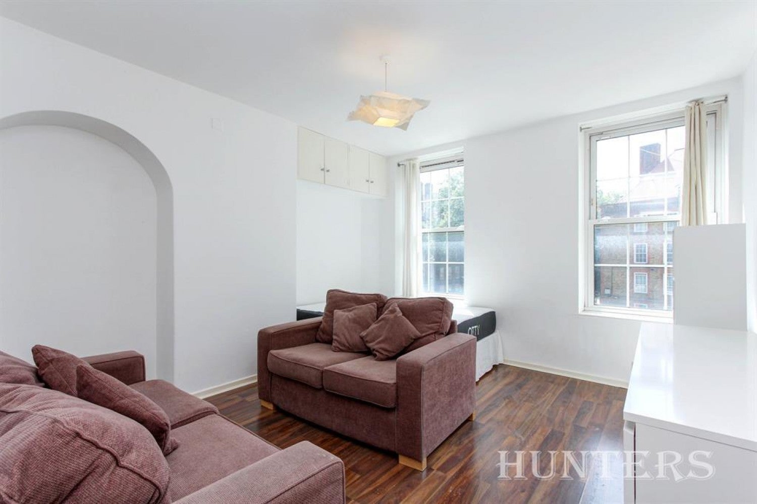 Flat Wyndham Road in Greater London