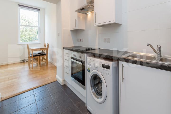 House White Lion Street in Greater London