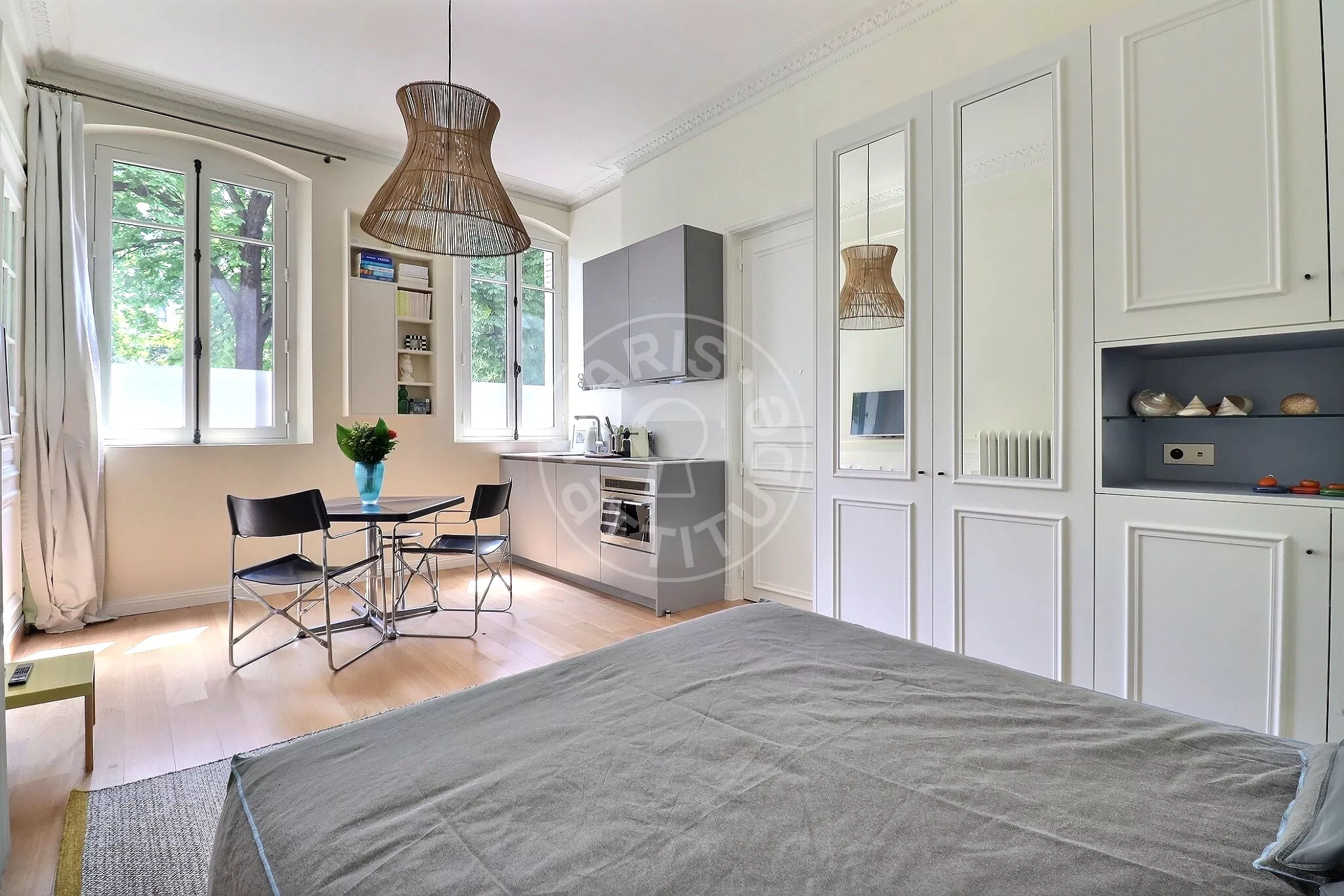 Appartement Avenue César Caire à Paris