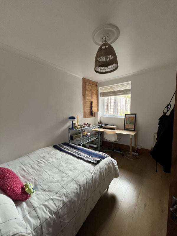 Room Tyrrell Road in Greater London