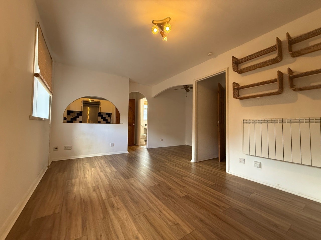 Flat Myers Lane in Greater London
