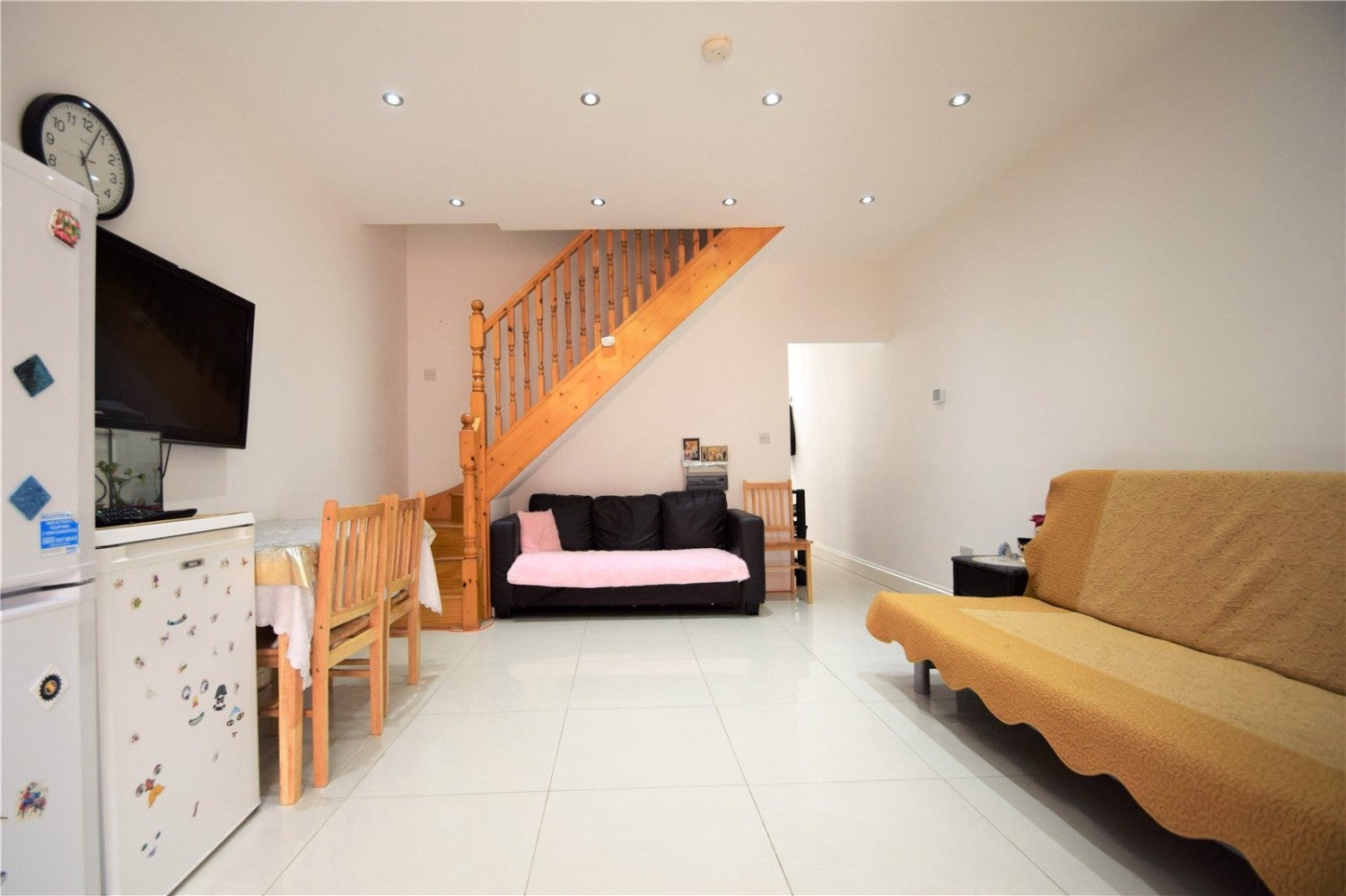 House Ecclestone Place in Greater London