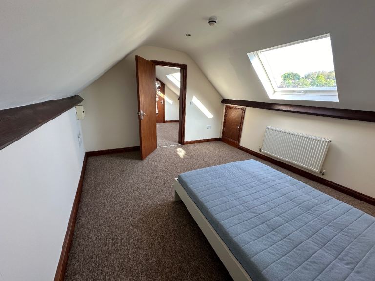Flat Dallow Road in Luton