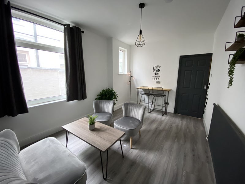 Room Winchester Avenue in Leicester