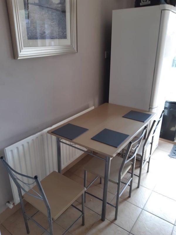 Room Bantry Road in Bristol