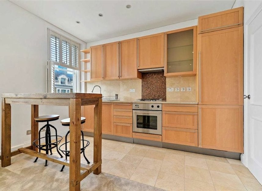 Flat Coleherne Road in Greater London
