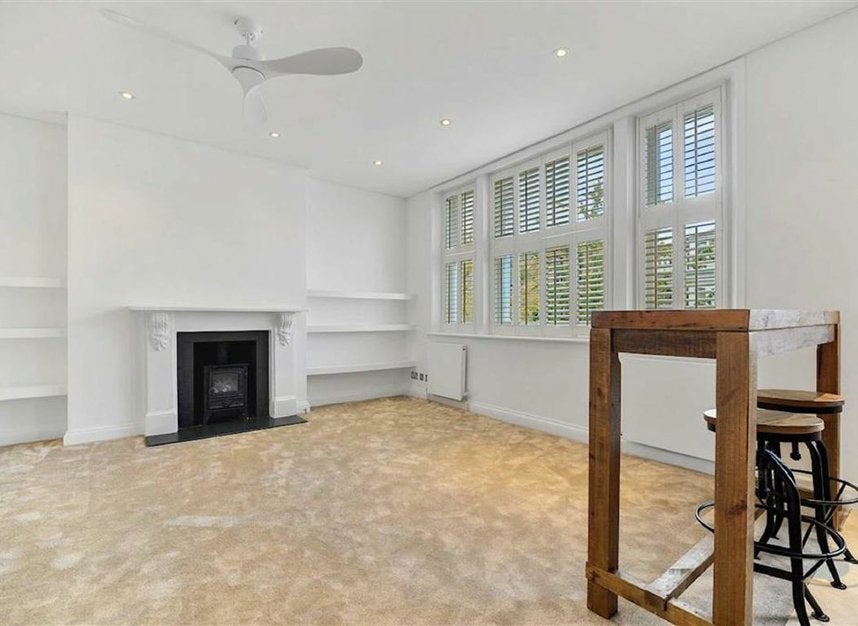 Flat Coleherne Road in Greater London