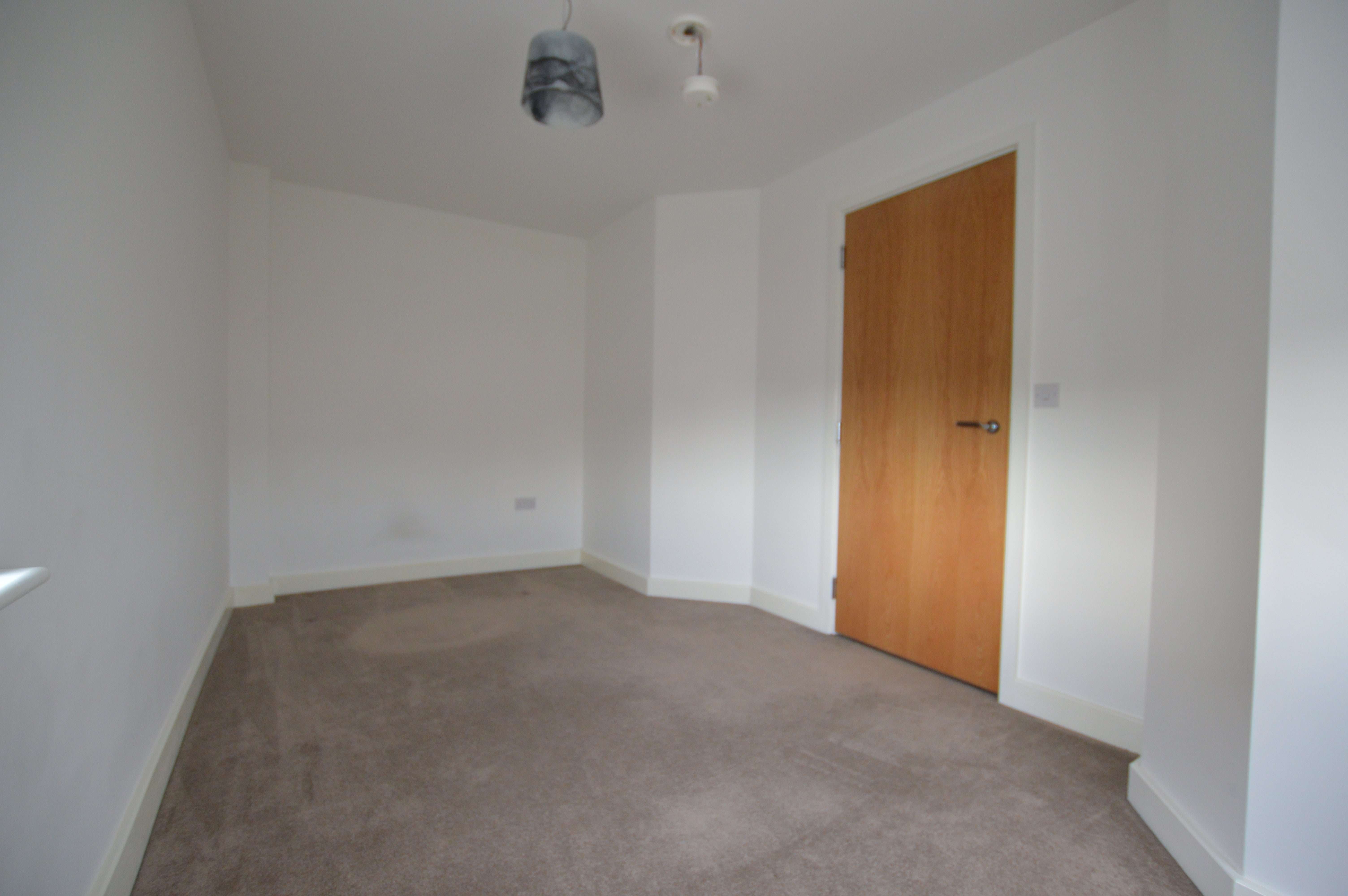 House Holts Crest Way in Leeds