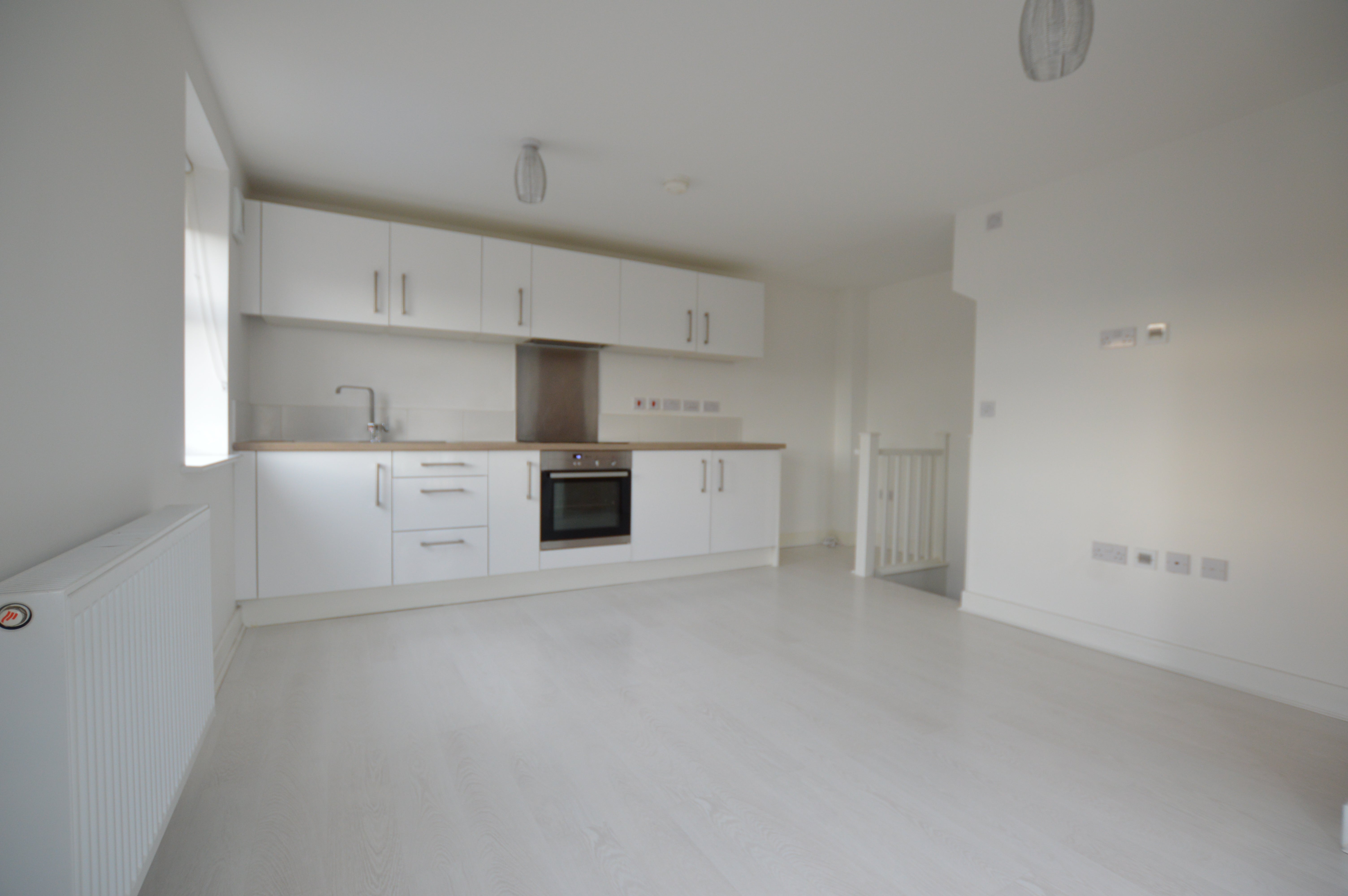 House Holts Crest Way in Leeds