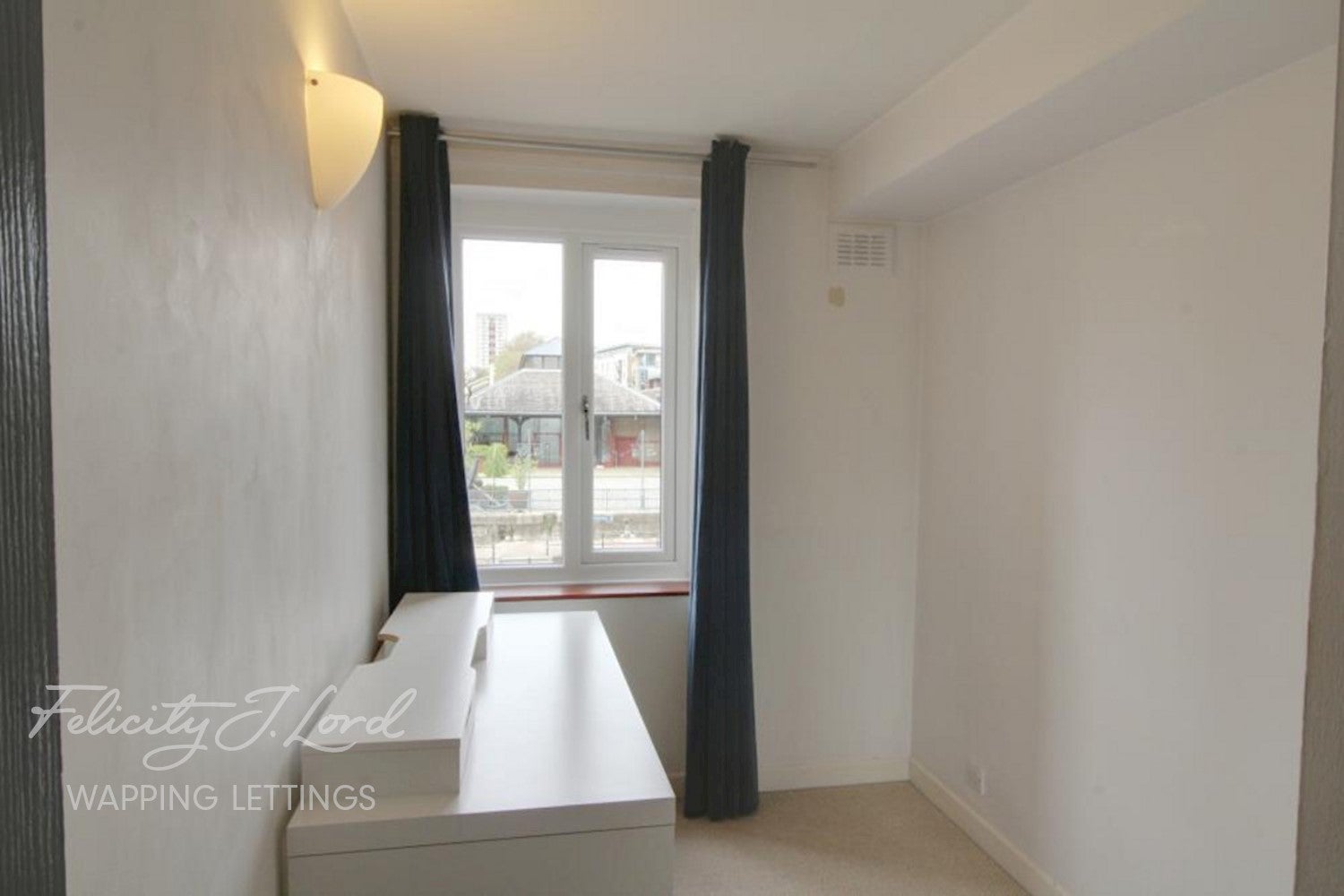 Flat Discovery Walk in Greater London