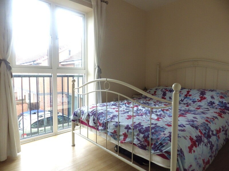 Flat St Austell Way in Swindon