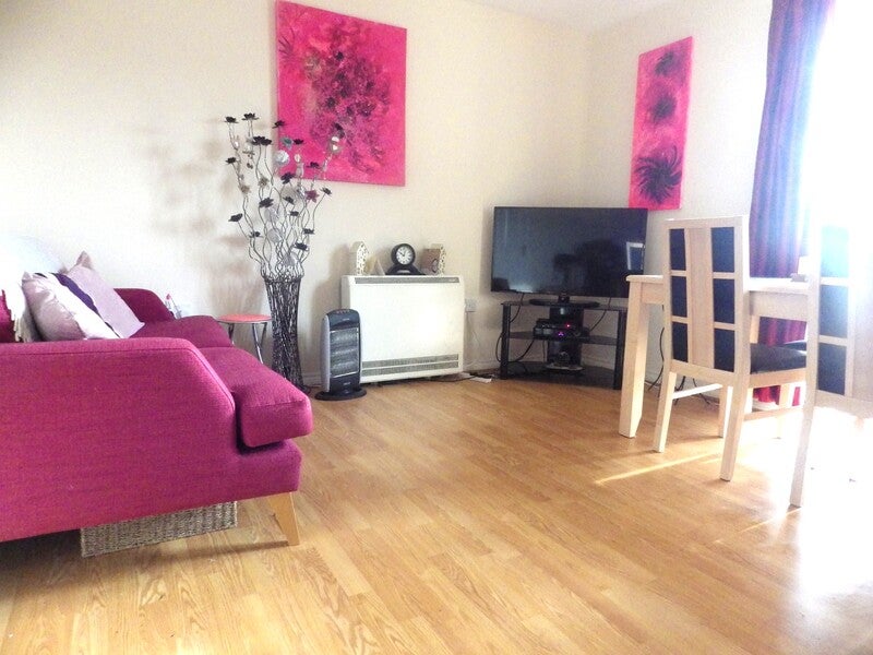 Flat St Austell Way in Swindon