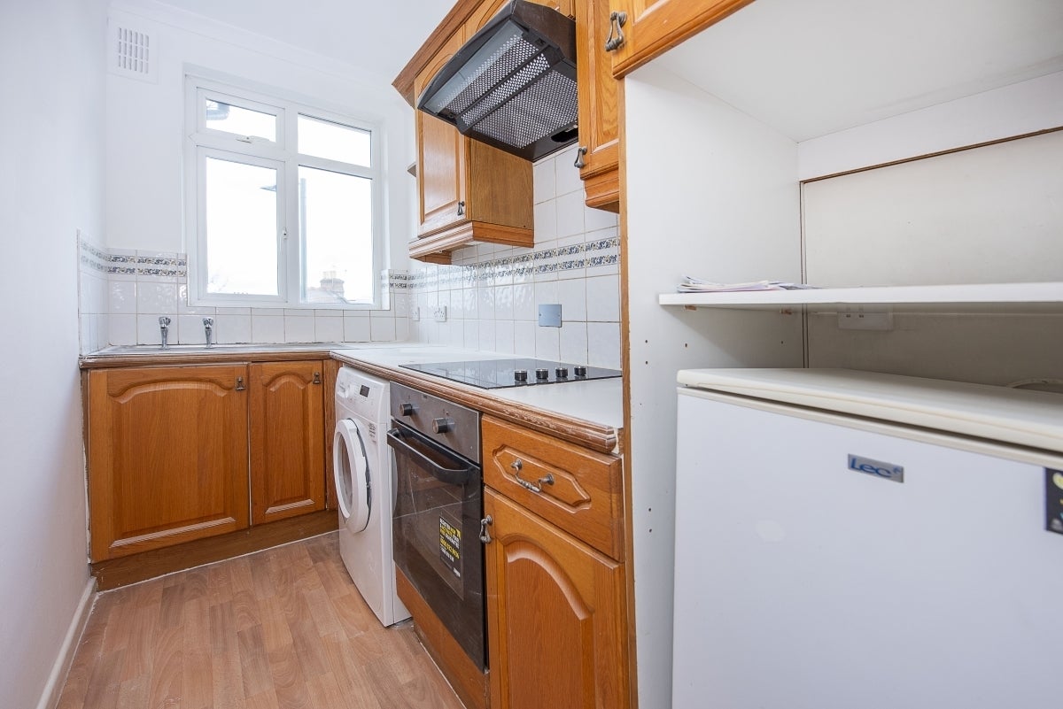 Flat Heathfield South in Greater London