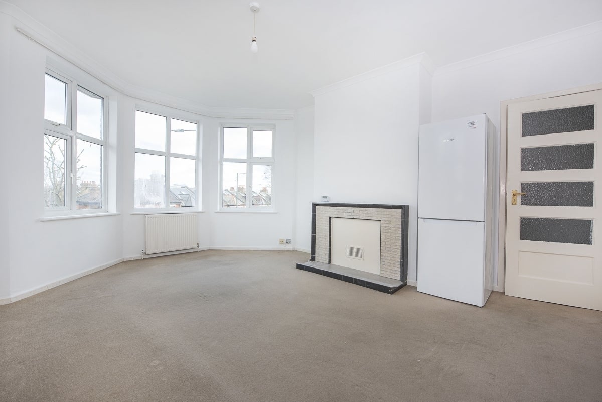 Flat Heathfield South in Greater London