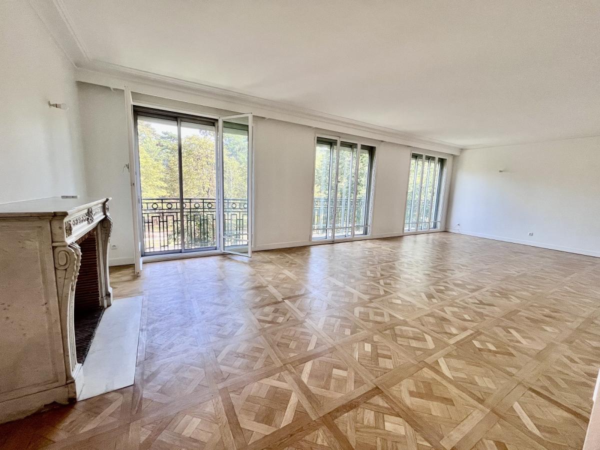 Flat Boulevard du Commandant Charcot in Neuilly-sur-Seine