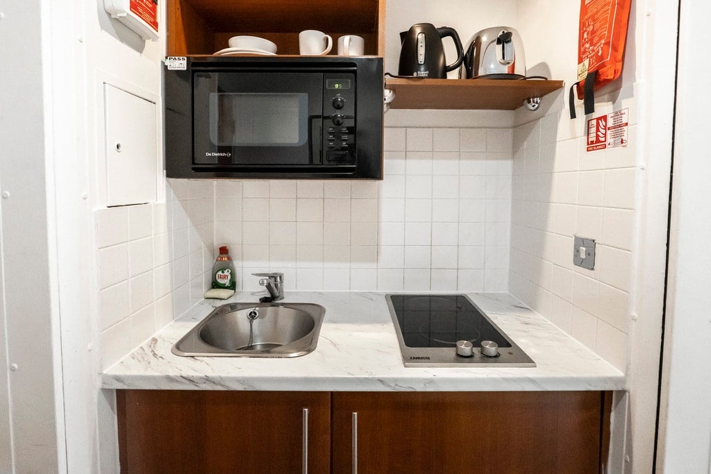 Flat Old Brompton Road in Greater London
