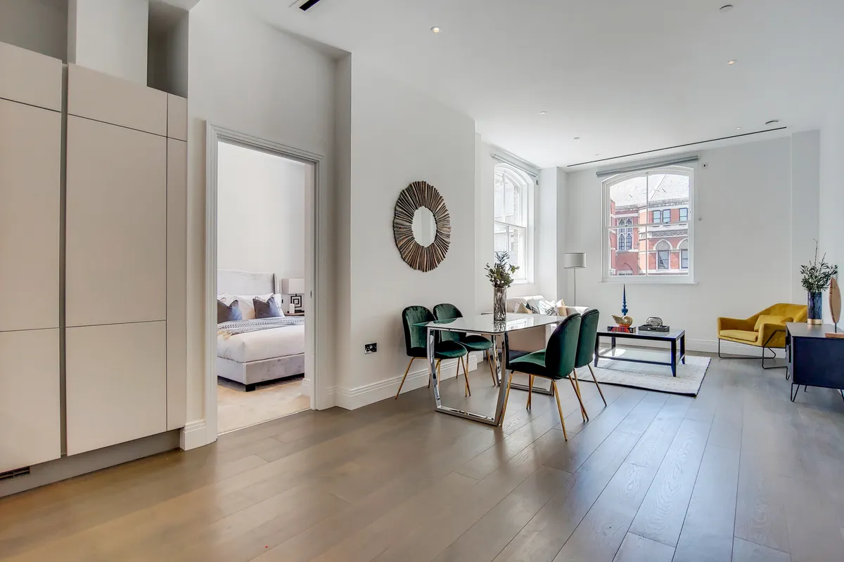 Flat Chancery Lane in City of London