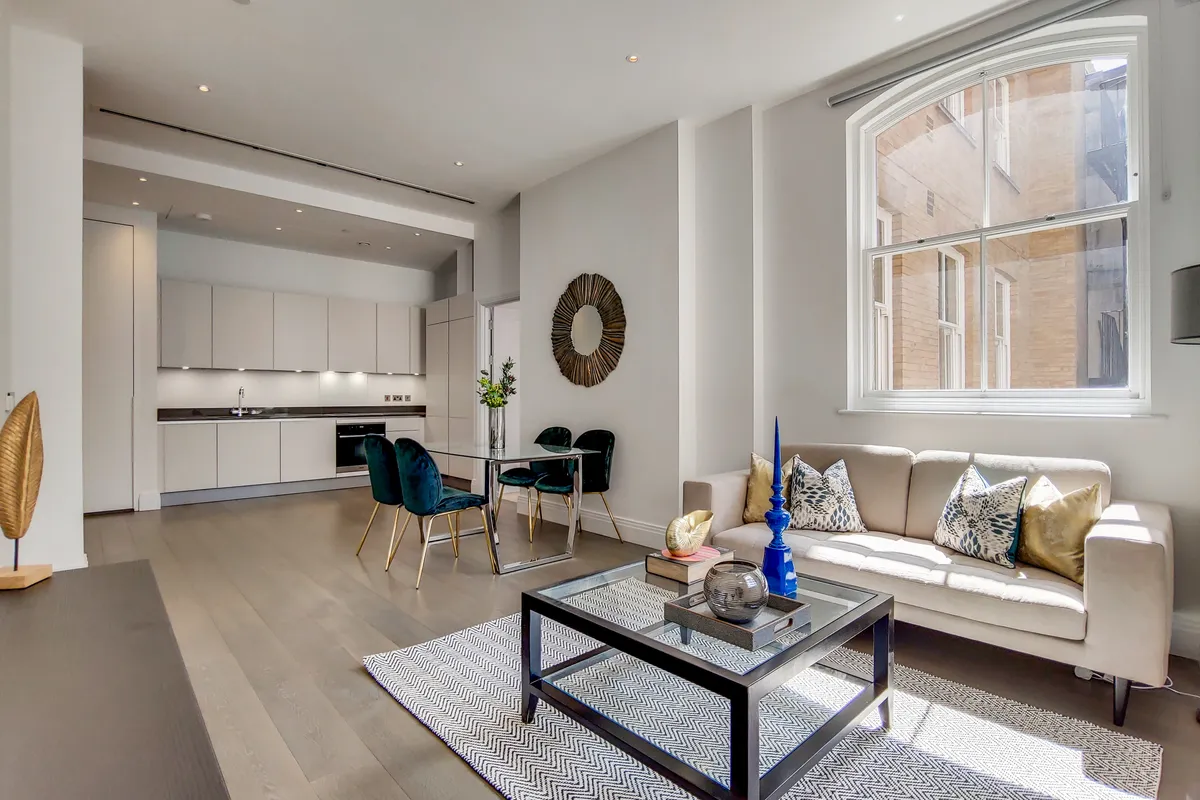 Flat Chancery Lane in City of London