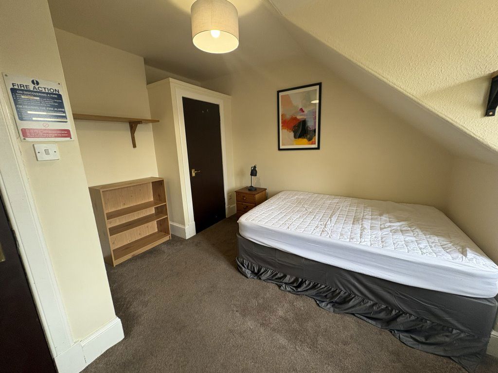 Room Commercial Street in Dundee