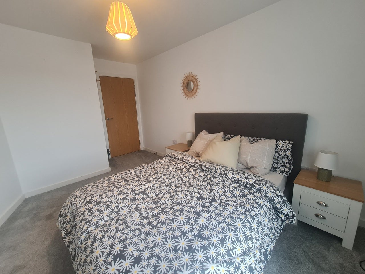Flat Ifield Road in Crawley