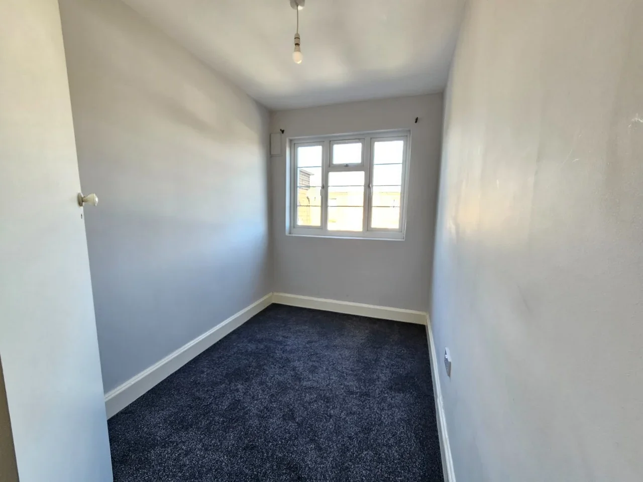 Flat Heath Road in Greater London