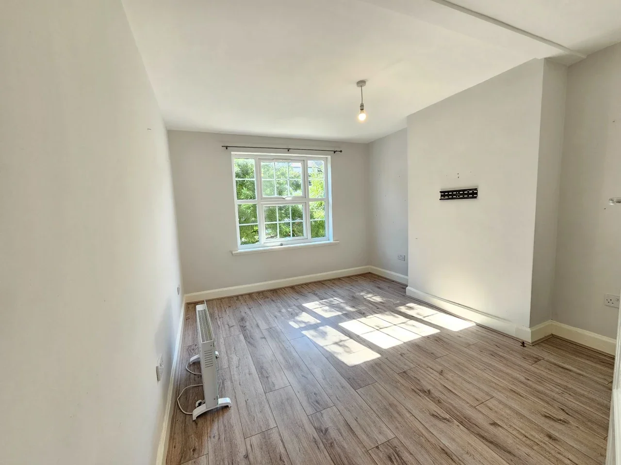 Flat Heath Road in Greater London