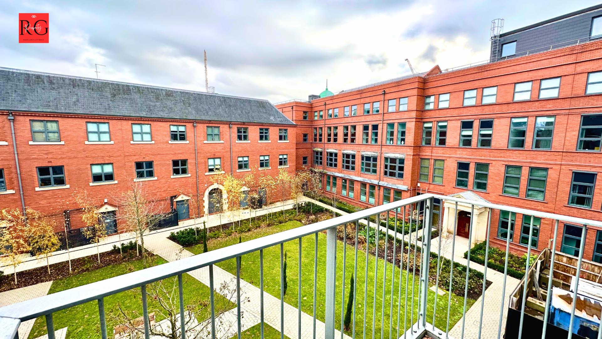 Flat Lombard Street in Bristol