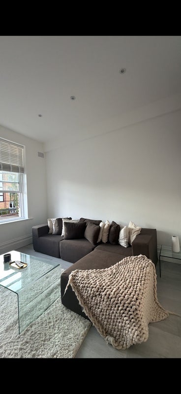 Room Birdhurst Road in Greater London