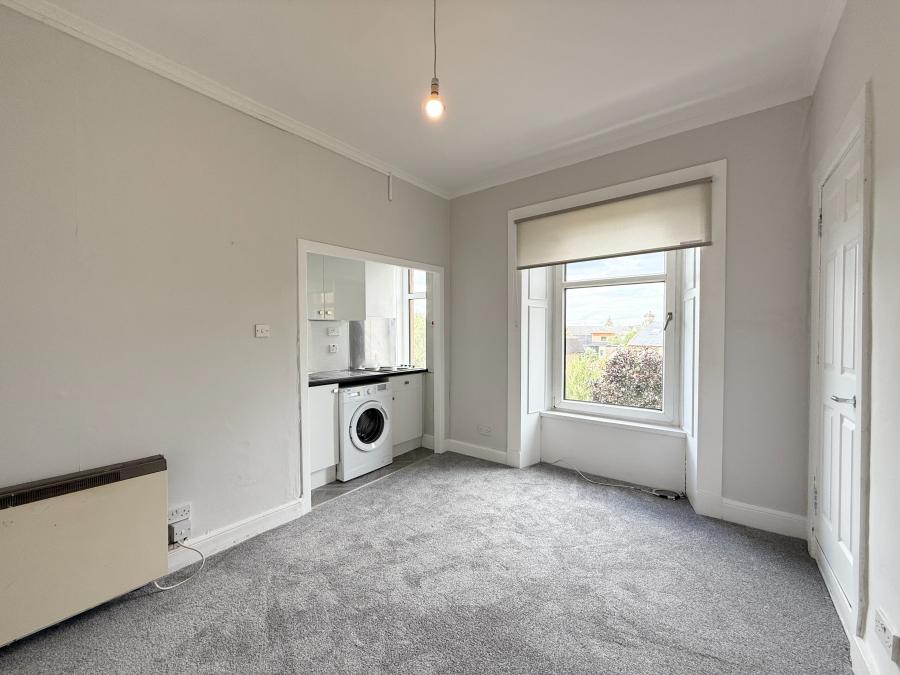Flat Eastwood Avenue in Glasgow