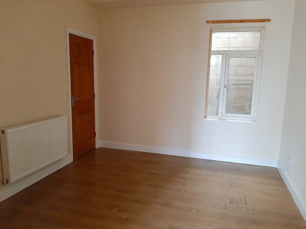 Flat Princess Avenue in Doncaster