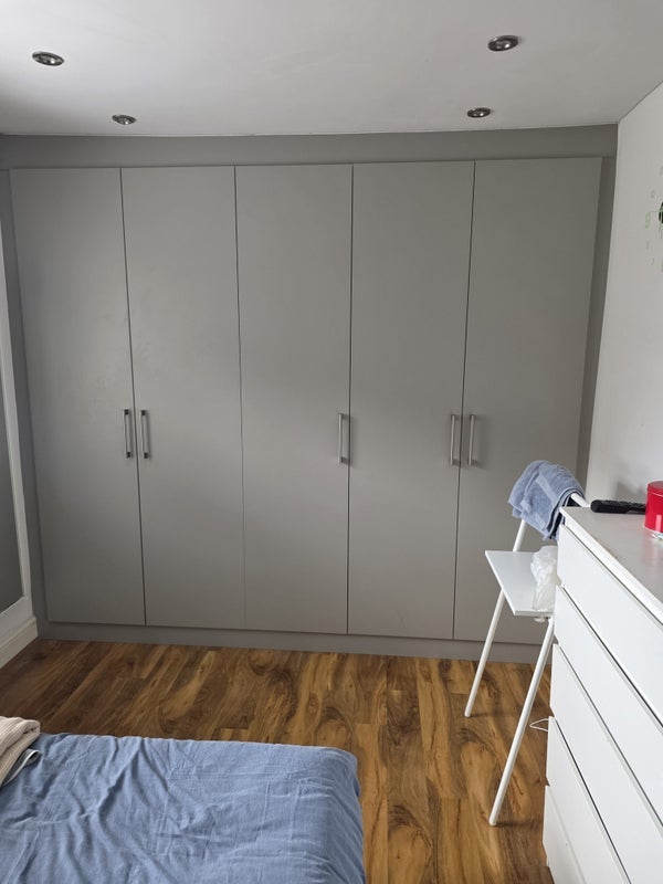Room Copeland Road in Greater London