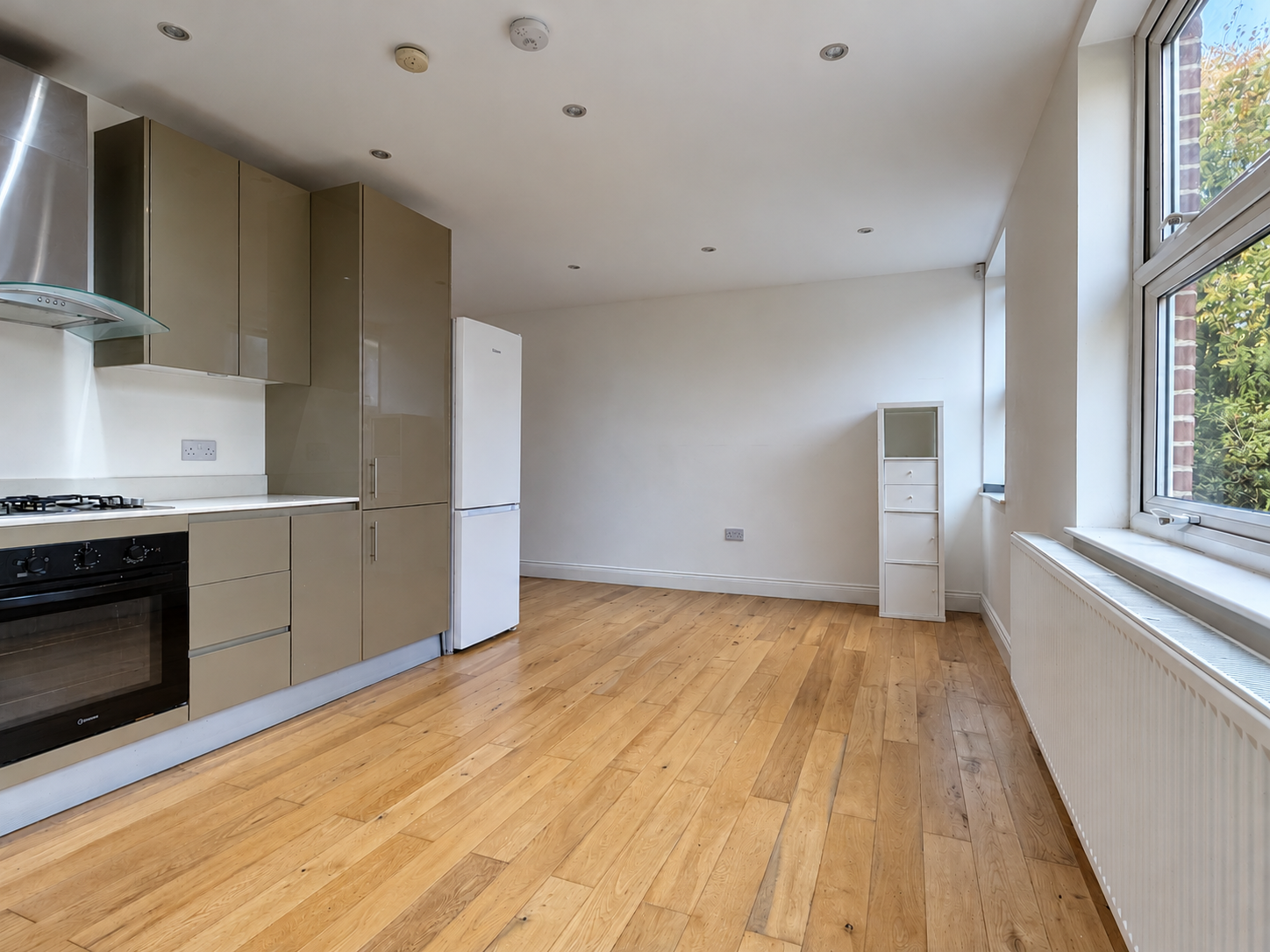 Flat Dryden Road in Greater London