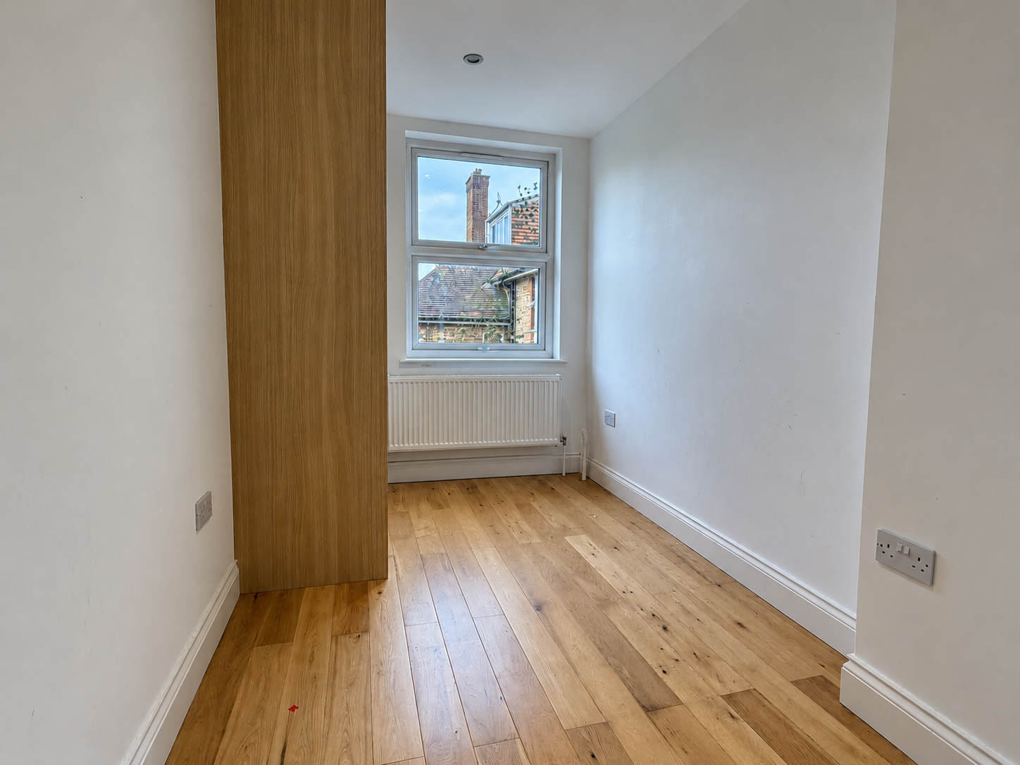 Flat Dryden Road in Greater London
